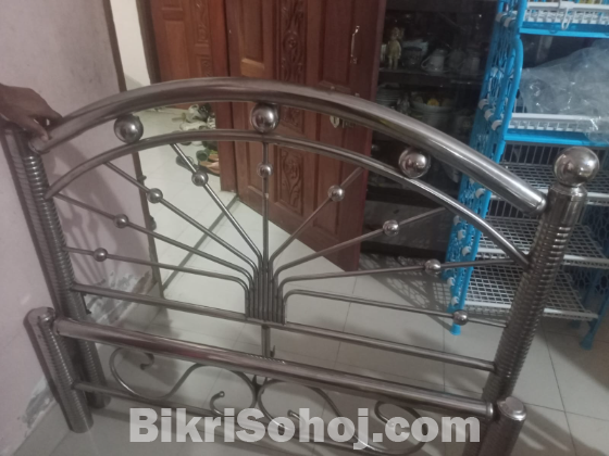 সিঙ্গেল বেড স্টিলের